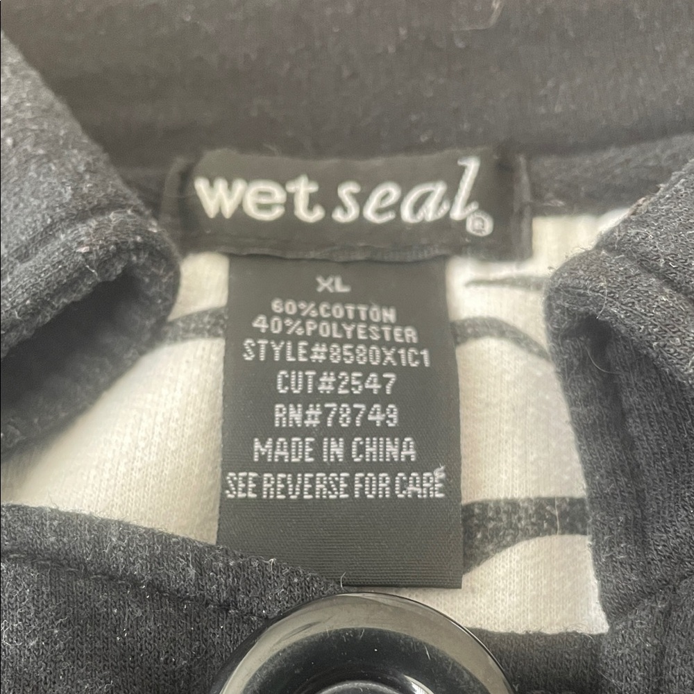 Women’s XL Wet Seal sweatshirt jacket - Picture 2 of 9